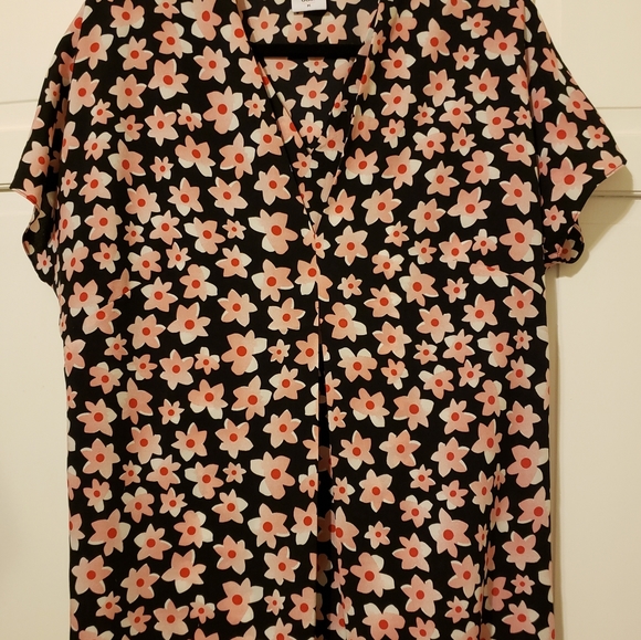 (SOLD) Cabi # 5347 Harmony Blouse Size M - Picture 2 of 5